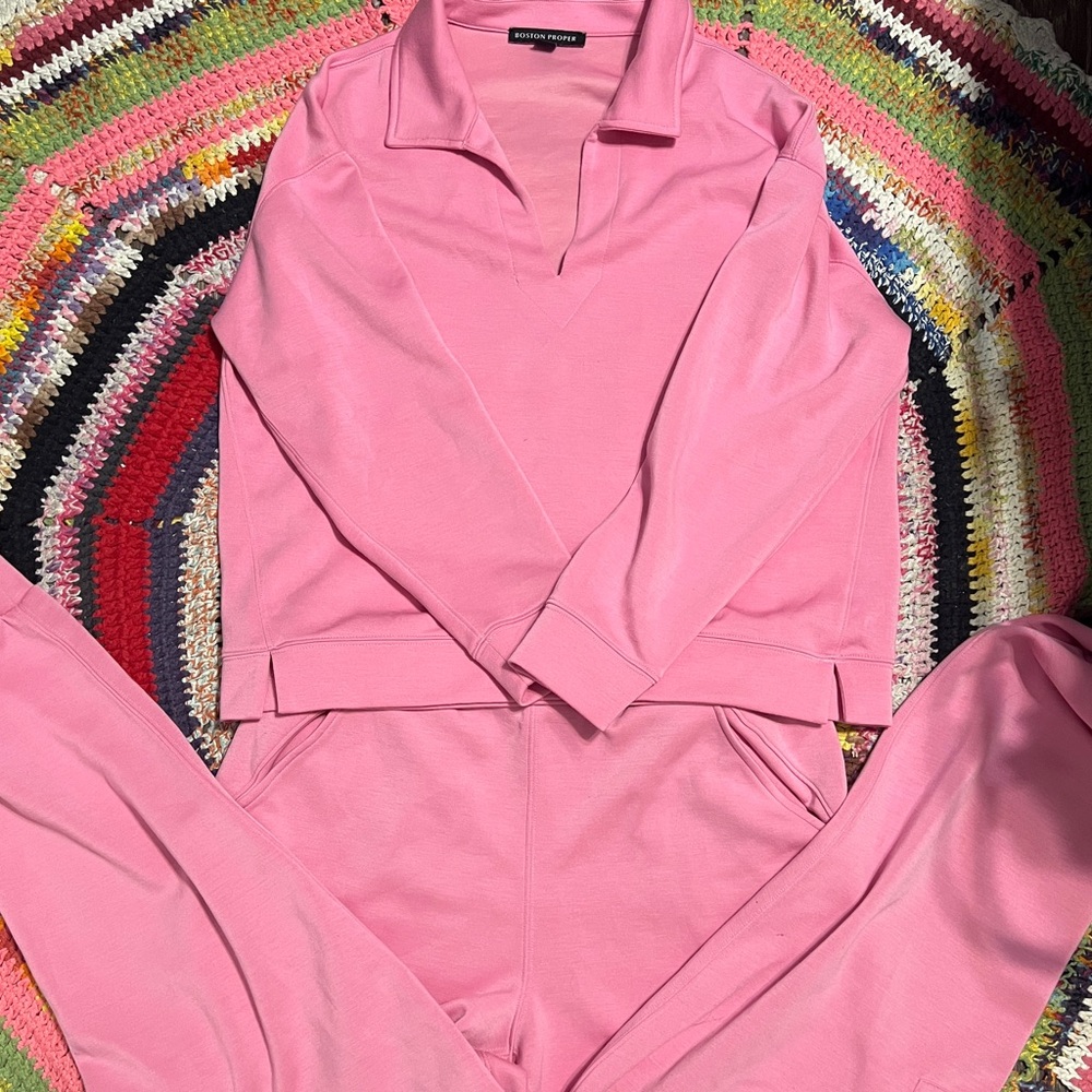 Boston Proper Bubblegum Pink Lounge Pullover & Joggers Set